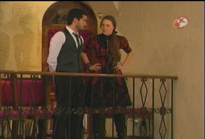 BelindaPhotosCom_Caps_Camaleones_Capitulo_3_(479) - Cameleonii