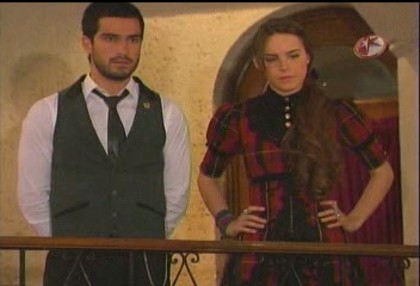 BelindaPhotosCom_Caps_Camaleones_Capitulo_3_(500)