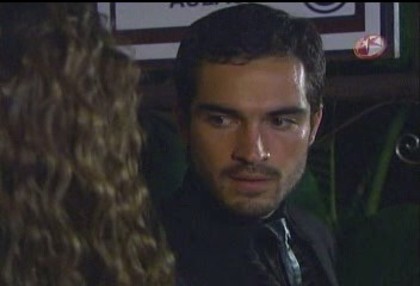 BelindaPhotosCom_Caps_Camaleones_Capitulo_3_(559)