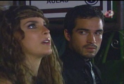 BelindaPhotosCom_Caps_Camaleones_Capitulo_3_(574)