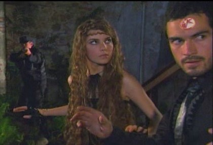 BelindaPhotosCom_Caps_Camaleones_Capitulo_3_(629) - Cameleonii