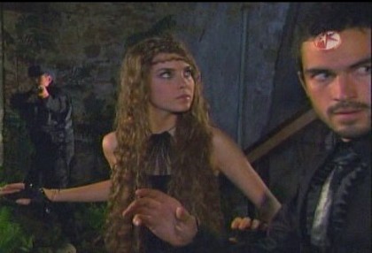 BelindaPhotosCom_Caps_Camaleones_Capitulo_3_(630) - Cameleonii