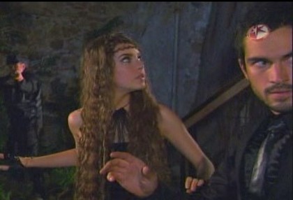 BelindaPhotosCom_Caps_Camaleones_Capitulo_3_(631) - Cameleonii