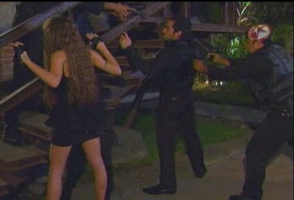 BelindaPhotosCom_Caps_Camaleones_Capitulo_3_(642) - Cameleonii