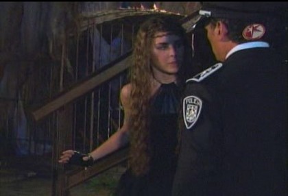 BelindaPhotosCom_Caps_Camaleones_Capitulo_3_(658) - Cameleonii