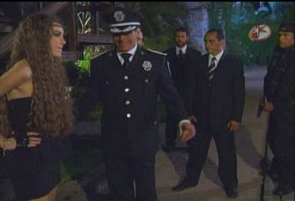 BelindaPhotosCom_Caps_Camaleones_Capitulo_3_(668) - Cameleonii