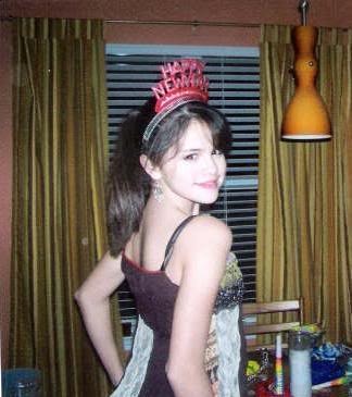 selena-gomez-rare-pics-2 - a 4 plata pt hotelstarselena