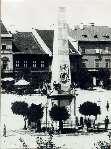 257-obeliscul din Piata Libertatii - clujul vechi