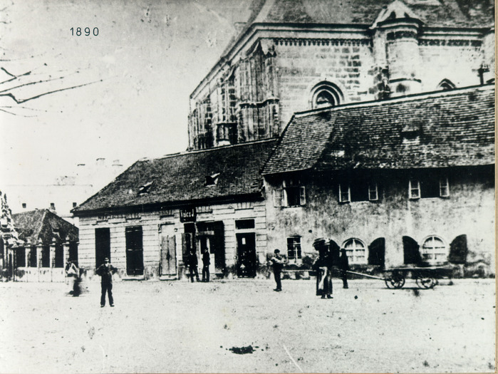 292-1890-cladirile ce inconjurau pe partea de vest biserica sf. mihail