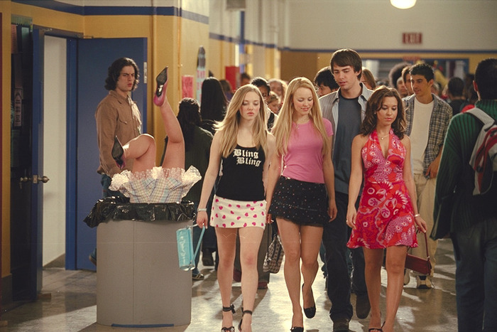 rachel-mcadams_dot_net-meangirls-moviestills13 - Mean Girls