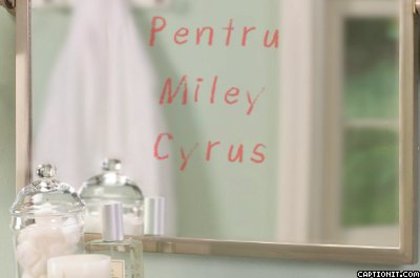 captionit0093602677D33 - Album Pentru Miley Cyrus