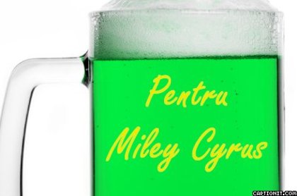 captionit0093827827D32 - Album Pentru Miley Cyrus