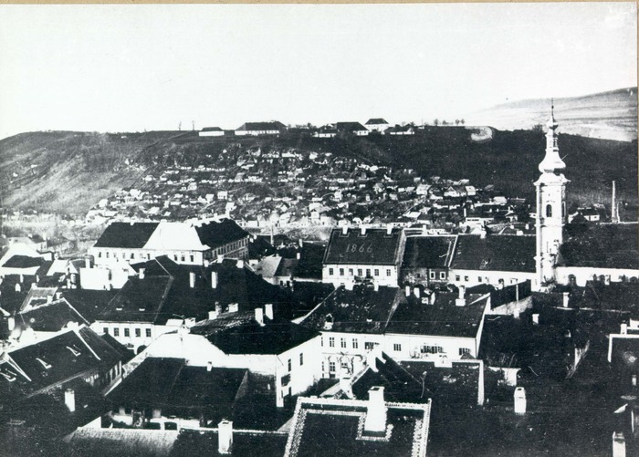 406-1887-zona pietii muzeului vazuta din turnul bisericii Sf. Mihail - clujul vechi