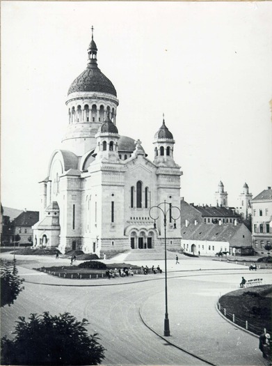 512-1937Piata Victoriei-catedrala ortodoxa - clujul vechi