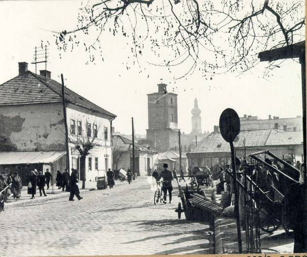 532-1958Piata Mihai Viteazul