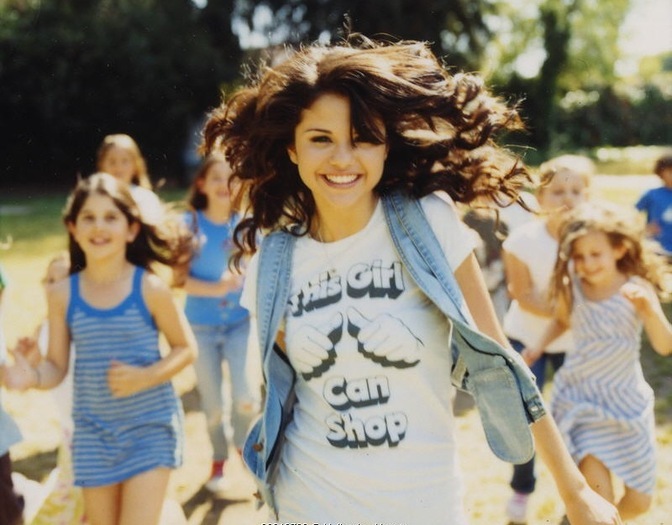 14492476_SLDVARFSP - disney actress