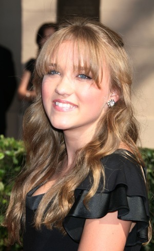 7 - club Emily Osment