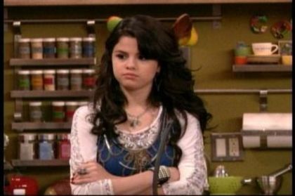 Magicienii din waverly place (17)