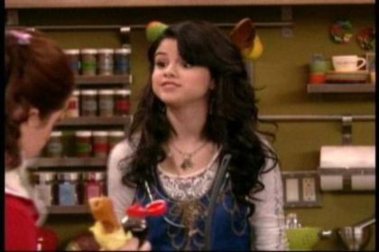 Magicienii din waverly place (18)
