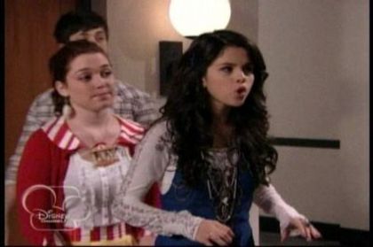 Magicienii din waverly place (34)