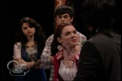 Magicienii din waverly place (38)
