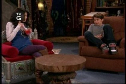 Magicienii din waverly place (93)