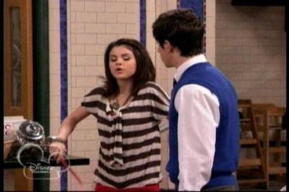 normal_053 - Magicienii Din Waverly Place