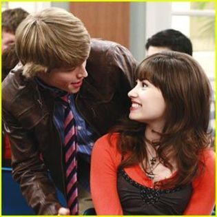 g79au54xqu9u97u9 - christopher wilde-sterling knight