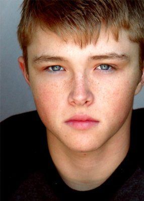 g633jg29gkivgv3g - christopher wilde-sterling knight