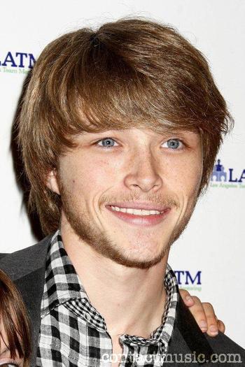 sterling_knight_of_'sonny_with_a_chance'_5328178 - christopher wilde-sterling knight