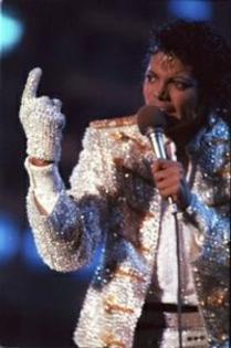 21 - Michael Jackson in concerte