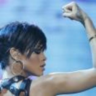 Rihanna_1231372226_3 - Rihanna