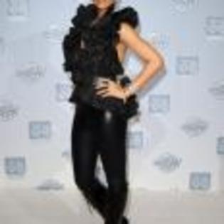 Rihanna_1231372360_0 - Rihanna