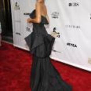 Rihanna_1231372452_0 - Rihanna