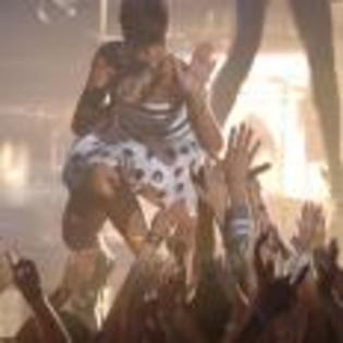 Rihanna_1231372509_4