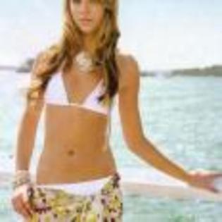 Indiana_Evans_1255021521_2