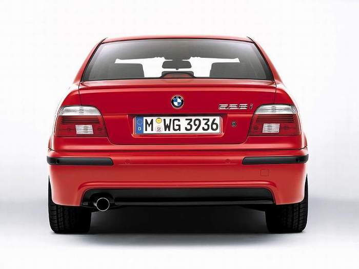 5_Series_Sedan_13