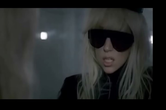 Gaga4-1 - Lady GaGa Bad Romance