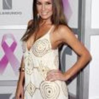 Elizabeth_Gutierrez_1267950358_0