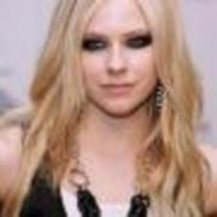 14996153 - poze avril