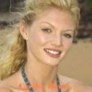 Cariba_Heine_1242150313_1