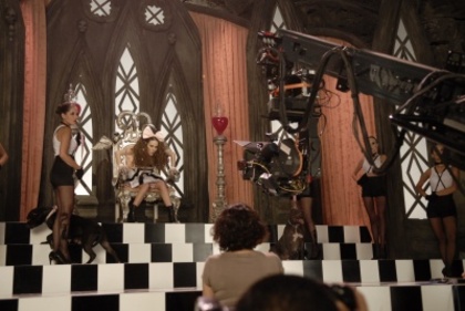 normal_BelindaPhotosCom_MusicVideos_Egoista_OnSet__(166)