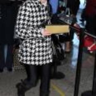 Hayden_Panettiere_1234806106_4