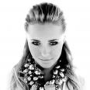 Hayden_Panettiere_1247731663_2
