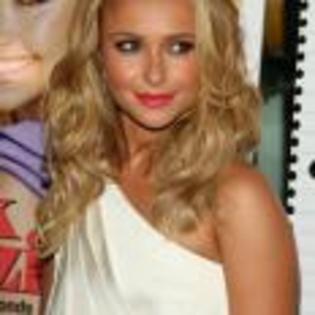 Hayden_Panettiere_1253535954_3