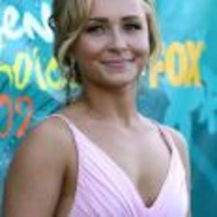 Hayden_Panettiere_1253536234_3