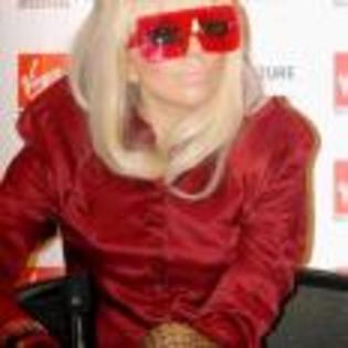 Lady_GaGa_1257944426_2