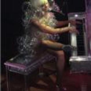 Lady_GaGa_1257944958_1