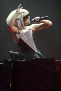 Lady_GaGa_1258064633_2 - poze cu Lady Gaga