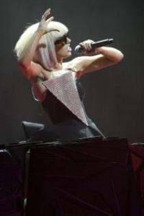 Lady_GaGa_1258064633_2